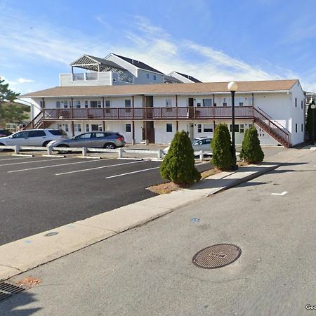 23 B St Apartments Hampton Luaran gambar