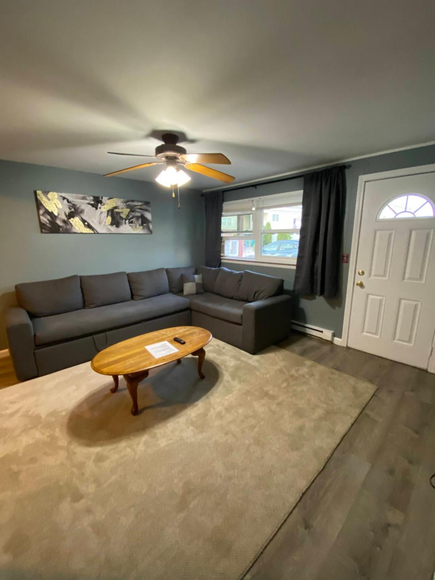 23 B St Apartments Hampton Luaran gambar