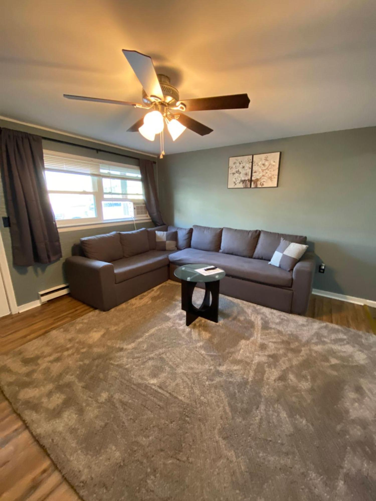 23 B St Apartments Hampton Luaran gambar