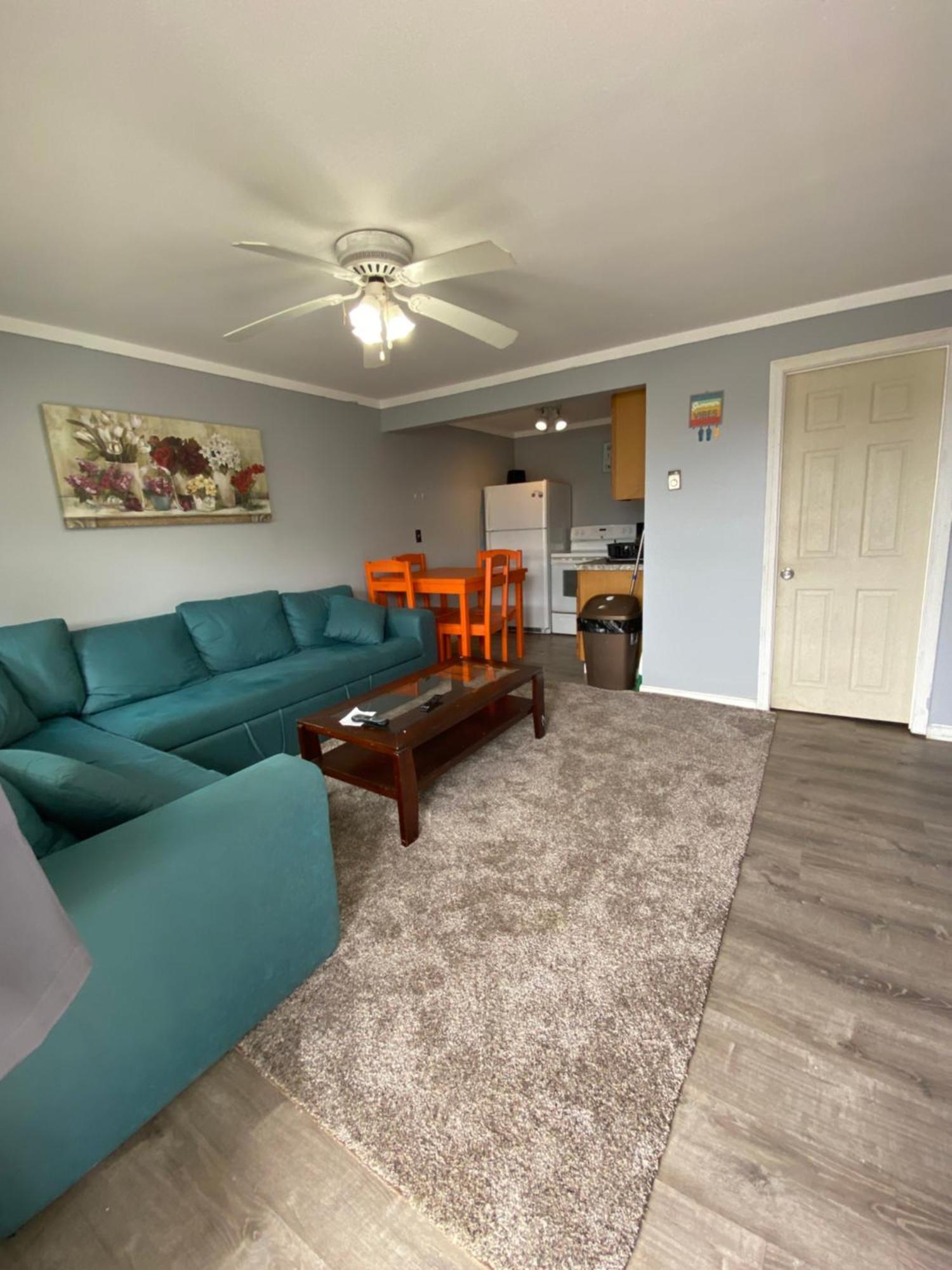 23 B St Apartments Hampton Luaran gambar